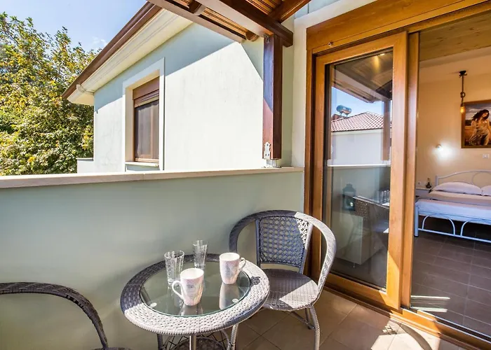 Avra Апарт-отель 3*